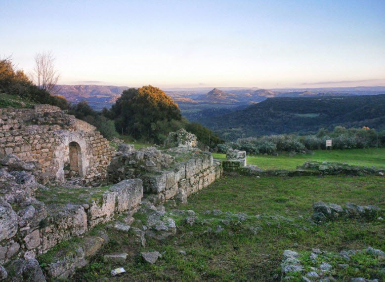 Castello di Monteleone Rocca Doria, Via Castello, Italy